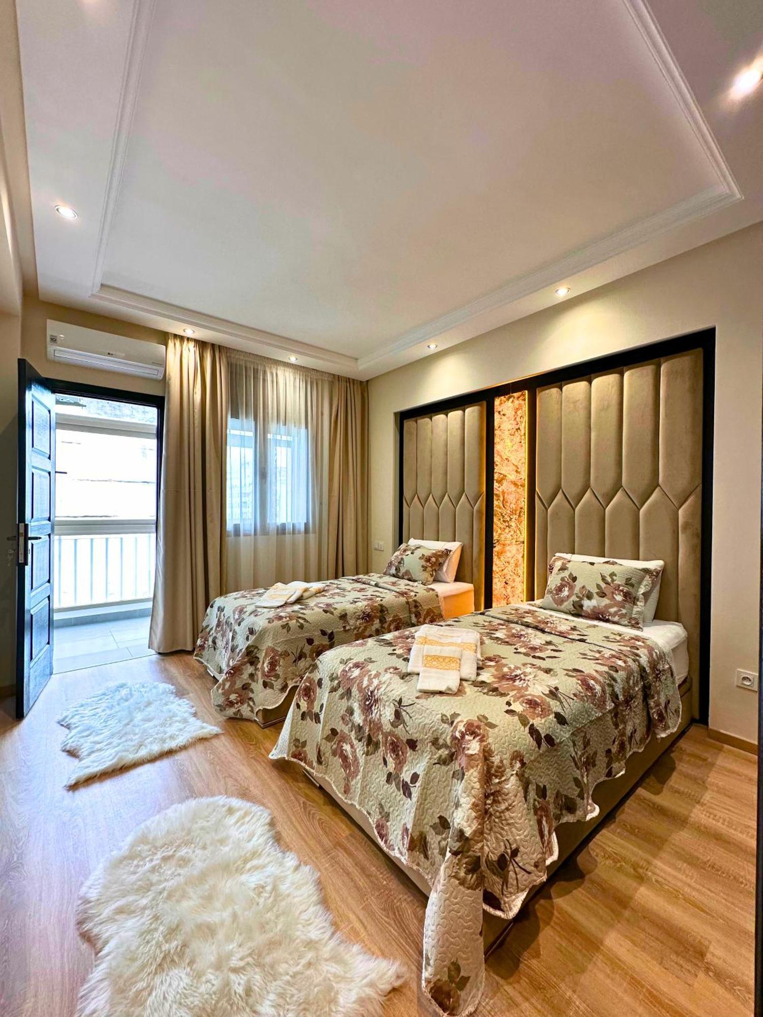 The Tropical - Luxe 2br Retreat In Centre