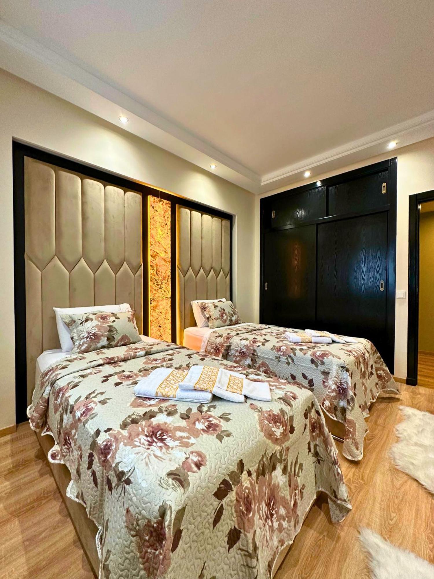 The Tropical - Luxe 2br Retreat In Centre